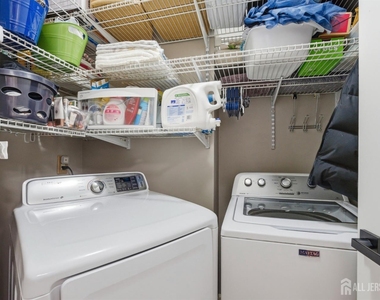 3 Dorchester Drive - Photo Thumbnail 10