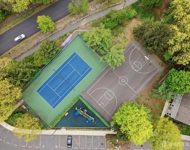 3 Dorchester Drive - Photo Thumbnail 4
