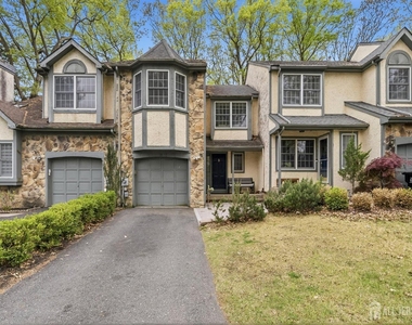3 Dorchester Drive - Photo Thumbnail 59