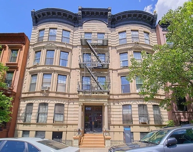 189 Sterling Place - Photo Thumbnail 7