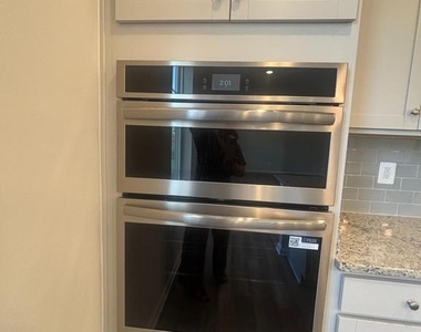 28 Forest Grove Avenue - Photo Thumbnail 7
