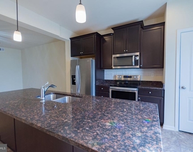 132 O'flannery Court - Photo Thumbnail 23