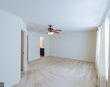 132 O'flannery Court - Photo Thumbnail 46