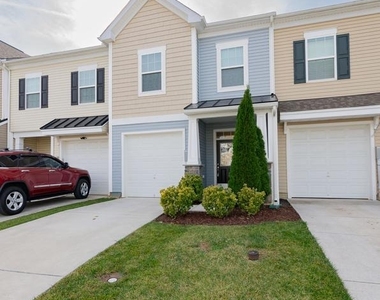 132 O'flannery Court - Photo Thumbnail 2