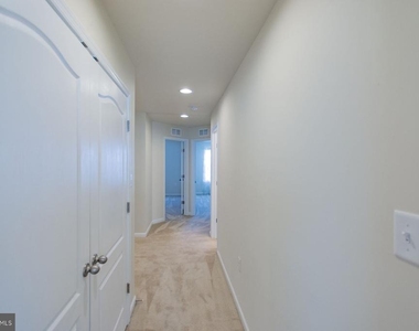 132 O'flannery Court - Photo Thumbnail 31