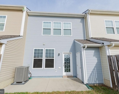 132 O'flannery Court - Photo Thumbnail 25