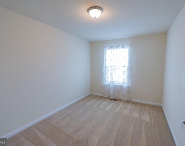 132 O'flannery Court - Photo Thumbnail 33