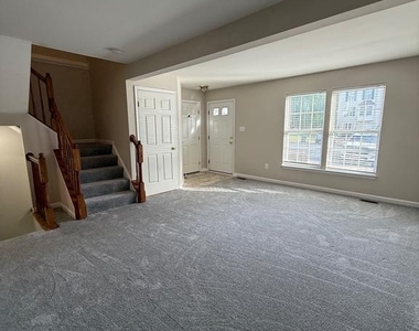 4003 Fountain Bridge Court - Photo Thumbnail 4