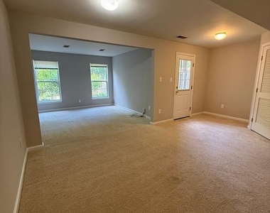 4003 Fountain Bridge Court - Photo Thumbnail 21