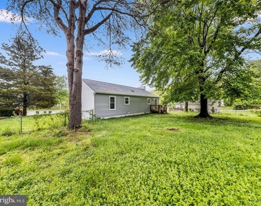 11802 Oakdale Court - Photo Thumbnail 18