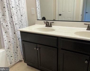 4629 Wensel Road - Photo Thumbnail 5