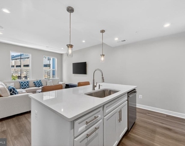 42548 Invergordon Terrace - Photo Thumbnail 8