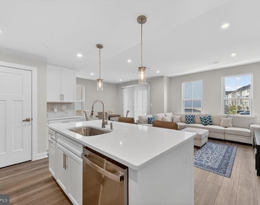 42548 Invergordon Terrace - Photo Thumbnail 9