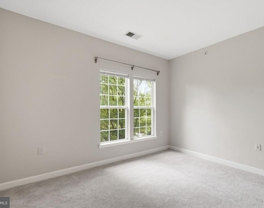 22607 Blue Elder Terrace - Photo Thumbnail 18