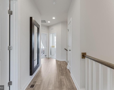 42403 Arcola Vista Terrace - Photo Thumbnail 17