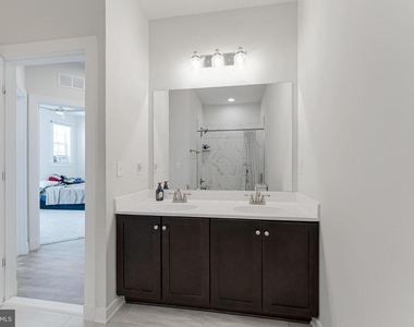 42403 Arcola Vista Terrace - Photo Thumbnail 31