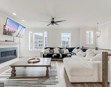 42403 Arcola Vista Terrace - Photo Thumbnail 10