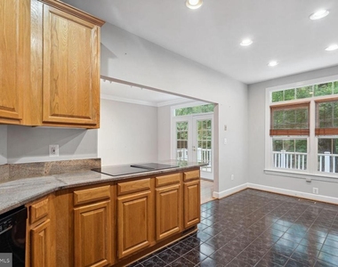 8544 Westown Way - Photo Thumbnail 9