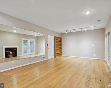 8544 Westown Way - Photo Thumbnail 22