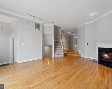 8544 Westown Way - Photo Thumbnail 3
