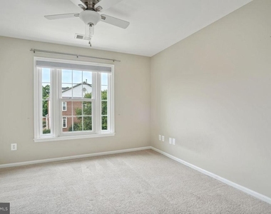 8544 Westown Way - Photo Thumbnail 16