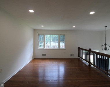 4918 Althea Drive - Photo Thumbnail 8