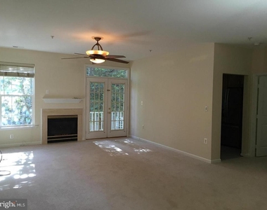11402 Gate Hill Place - Photo Thumbnail 2