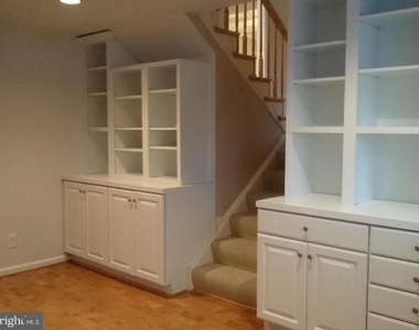 1415 Mayflower Drive - Photo Thumbnail 23