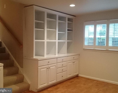 1415 Mayflower Drive - Photo Thumbnail 22