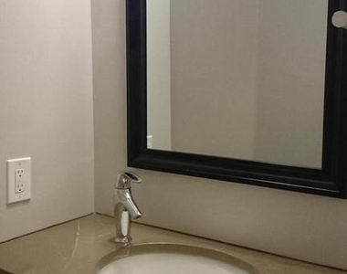 1415 Mayflower Drive - Photo Thumbnail 21