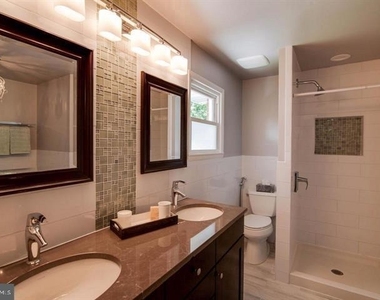1415 Mayflower Drive - Photo Thumbnail 19