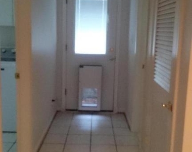 1415 Mayflower Drive - Photo Thumbnail 27