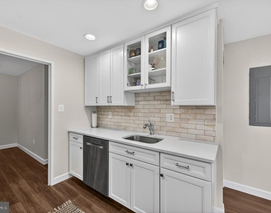 517 Florida Avenue - Photo Thumbnail 18