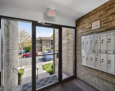 517 Florida Avenue - Photo Thumbnail 3