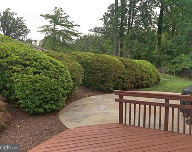 7327 Yates Court - Photo Thumbnail 30