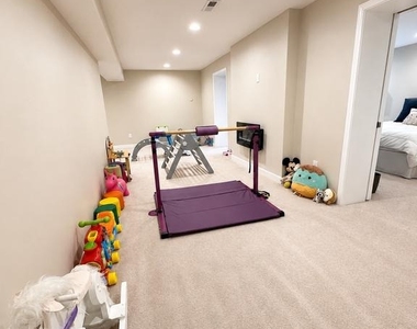 7327 Yates Court - Photo Thumbnail 21
