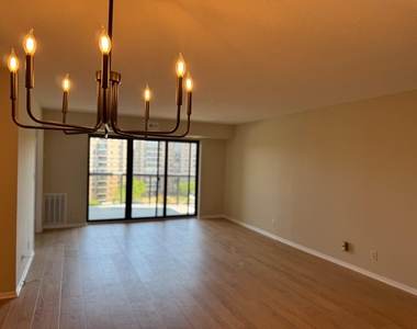 8360 Greensboro Drive - Photo Thumbnail 10