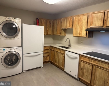 8360 Greensboro Drive - Photo Thumbnail 29