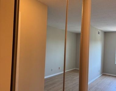 8360 Greensboro Drive - Photo Thumbnail 22