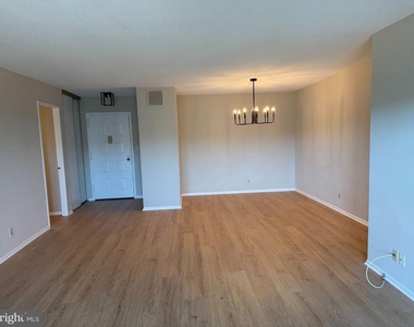 8360 Greensboro Drive - Photo Thumbnail 9