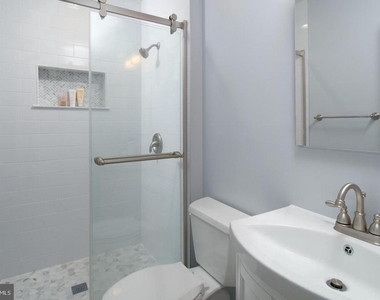 1528 Westmoreland Street - Photo Thumbnail 10