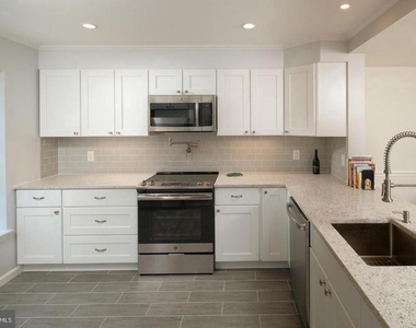 1528 Westmoreland Street - Photo Thumbnail 5