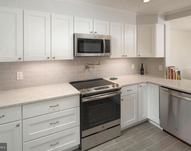 1528 Westmoreland Street - Photo Thumbnail 6