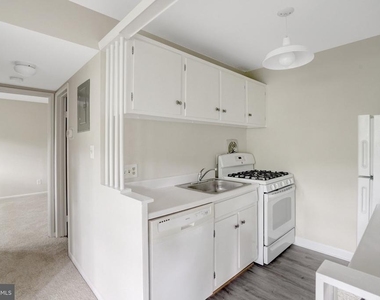 7717 Donnybrook Court - Photo Thumbnail 10