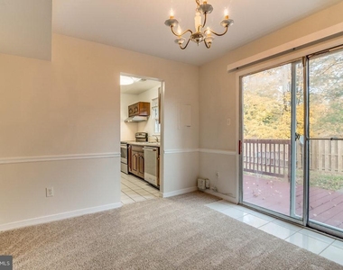7732 Matisse Way - Photo Thumbnail 9