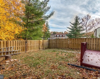 7732 Matisse Way - Photo Thumbnail 28