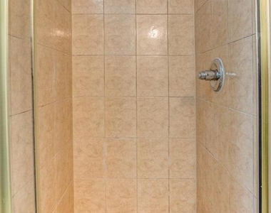 7732 Matisse Way - Photo Thumbnail 25