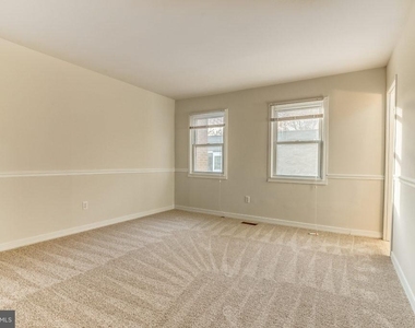 7732 Matisse Way - Photo Thumbnail 21