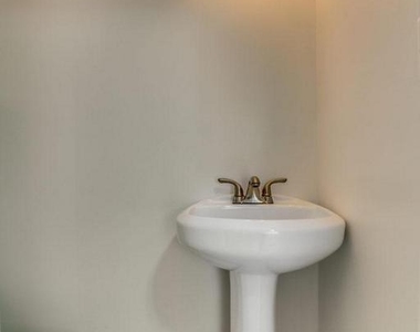 7732 Matisse Way - Photo Thumbnail 13