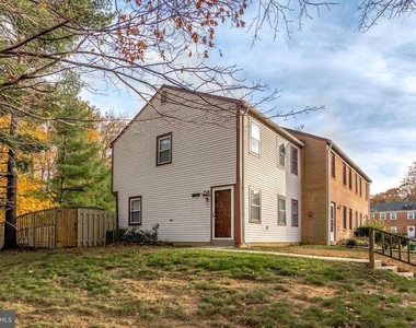 7732 Matisse Way - Photo Thumbnail 1